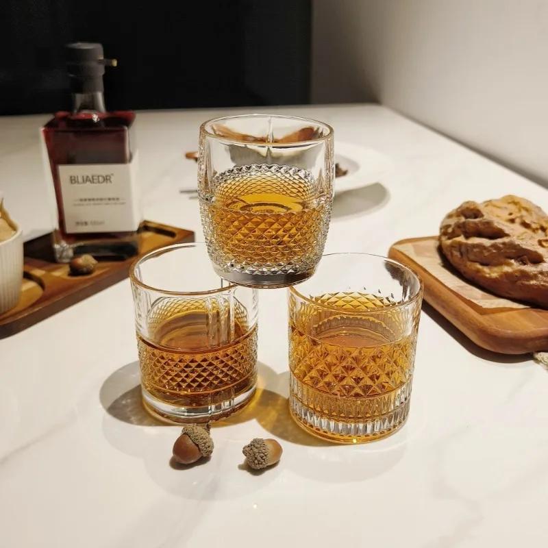 Whiskyglas Ins Ausländische Weingläser Schlichter Stil Glas Trinkbecher Europäischer Stil Likör Dickes Bierglas für Bar Weinutensilien