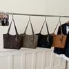 Retro hochwertige Tote-Tasche Damen Frühling und Herbst neue trendige Handtasche mit großem Fassungsvermögen für die Arbeit Pendeln Umhängetasche Tasche
