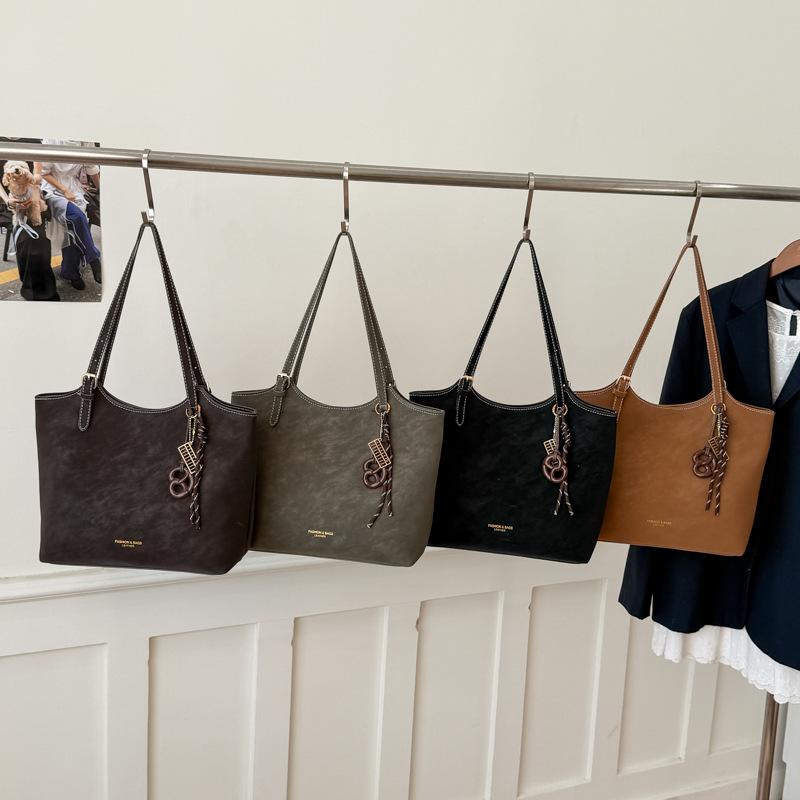 Retro hochwertige Tote-Tasche Damen Frühling und Herbst neue trendige Handtasche mit großem Fassungsvermögen für die Arbeit Pendeln Umhängetasche Tasche