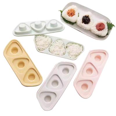 Dreigliedrige Onigiri-Form, dreieckige Sushi-Form, zum schnellen Herstellen von 3 Sushi-Reisbällchenformen zum Zubereiten und Aufbewahren von Sushi.