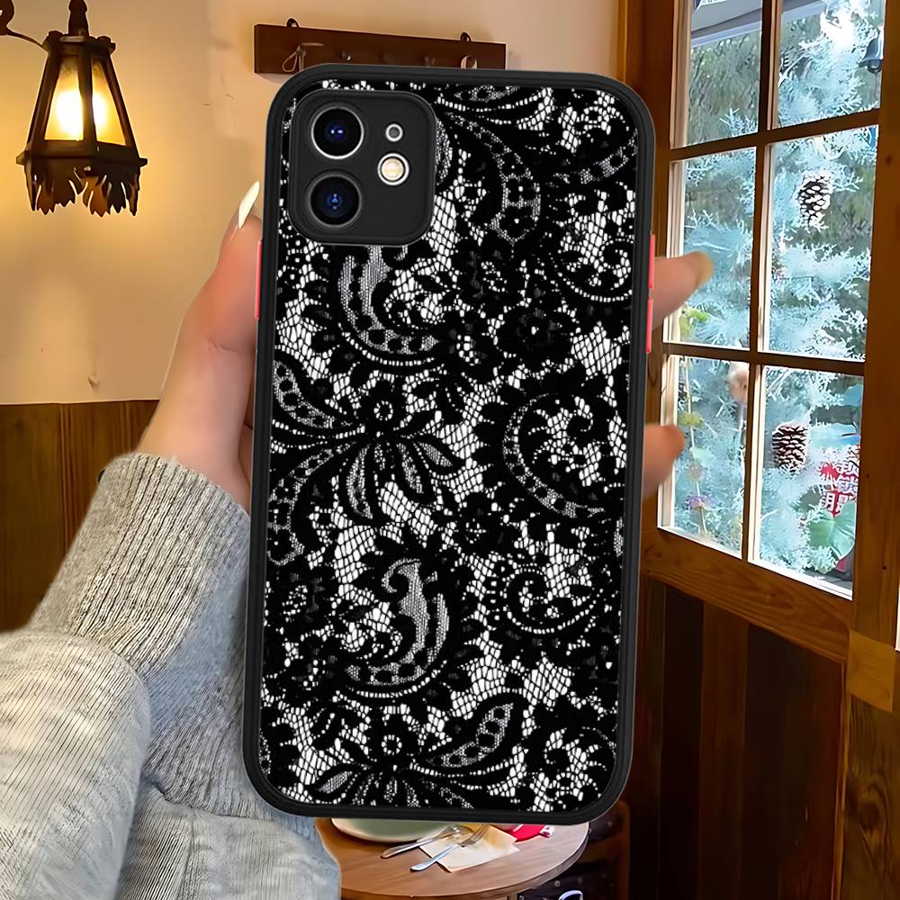 Black Lace Pattern Personalized Mobile Phone Case For IPhone 16 15 14 13 12 11 Pro Max 7 8 6 6s Plus Matte Cover