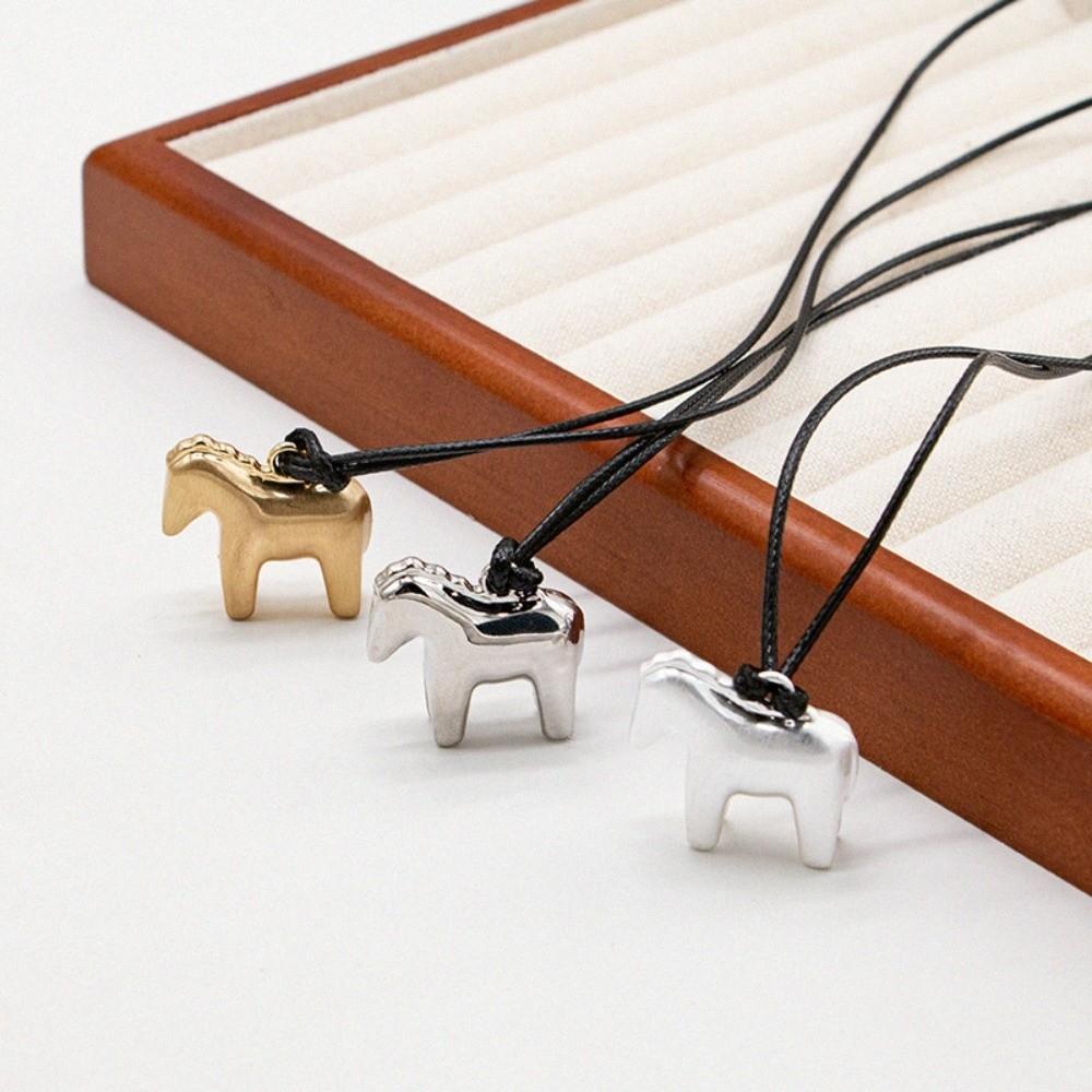 Zinc Zinc Alloy Pony Sweater Chain Adjustable Leather Rope Necklace Horse Pendant Necklace Decoration