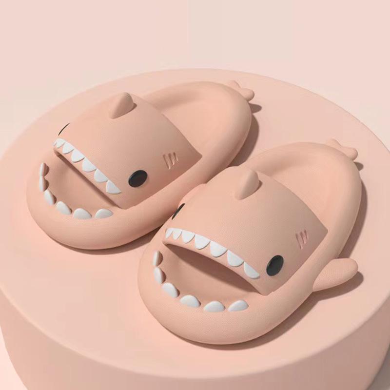 

Летние взрослые тапочки-акулы для пар для мужчин и женщин, пляжная обувь, домашняя мультяшная обувь из ЭВА, ванная обувь на плоской подошве, нескользящие сандалии 36-37 розовый