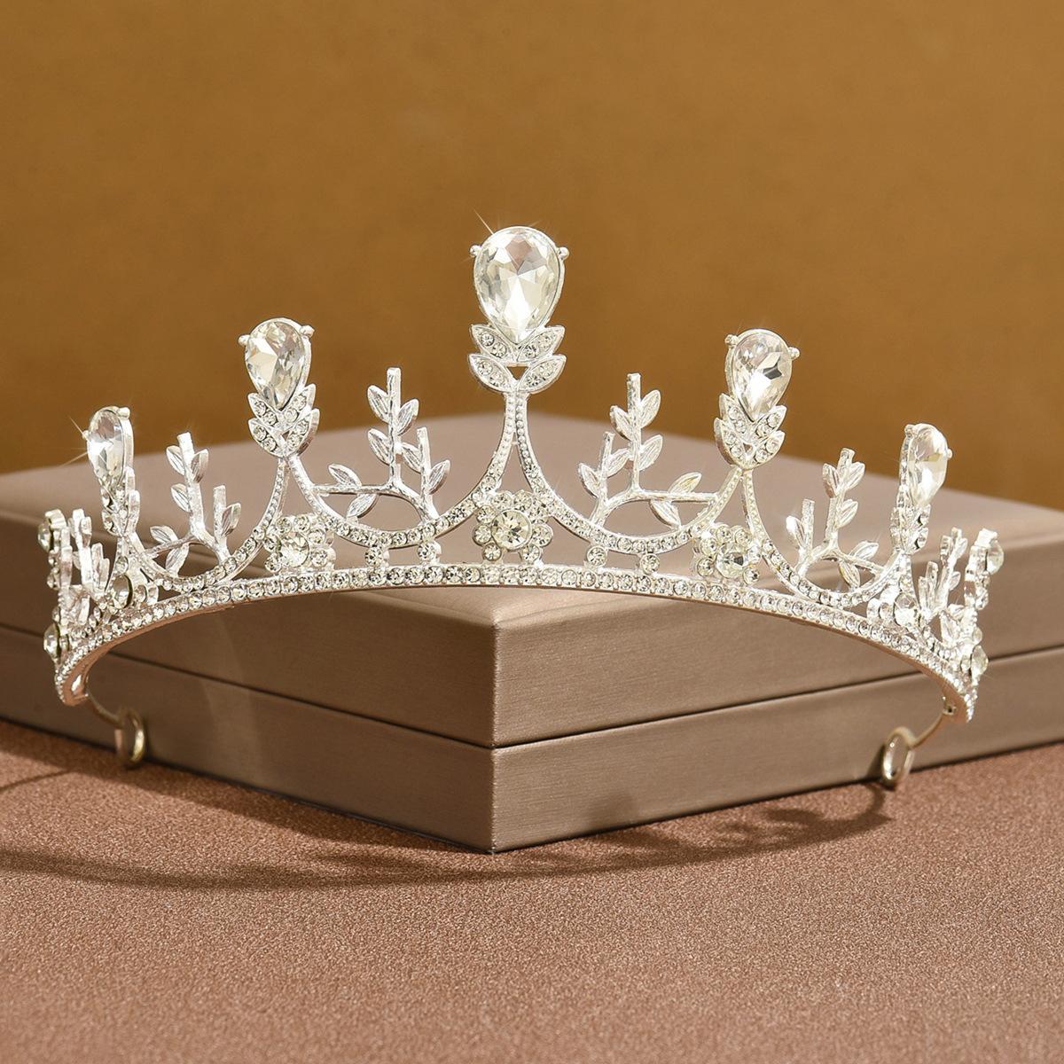 Корона Тиара Ожерелье Серьги Винтажные Атмосферные Стразы Корона на День Рождения Аксессуары для Волос Свадебное Платье Невесты Набор из Трех Предметов