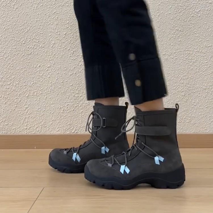 

Cowhide version~ Premium gray suede thick-soled Martin boots women s lace-up Velcro sports style recreational locomotive boots single boots 40 темный кофе