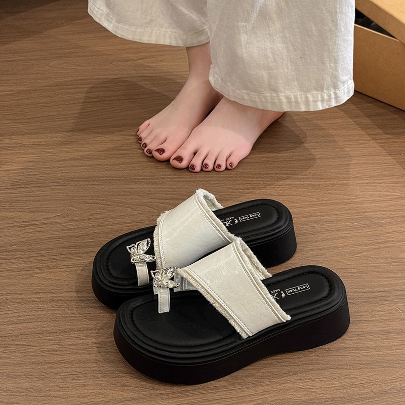 2025 Summer New Wear Casual One-word Slippers Women Small Thick Bottom Height Increase Comfortable Beach Cool Slippers Tide