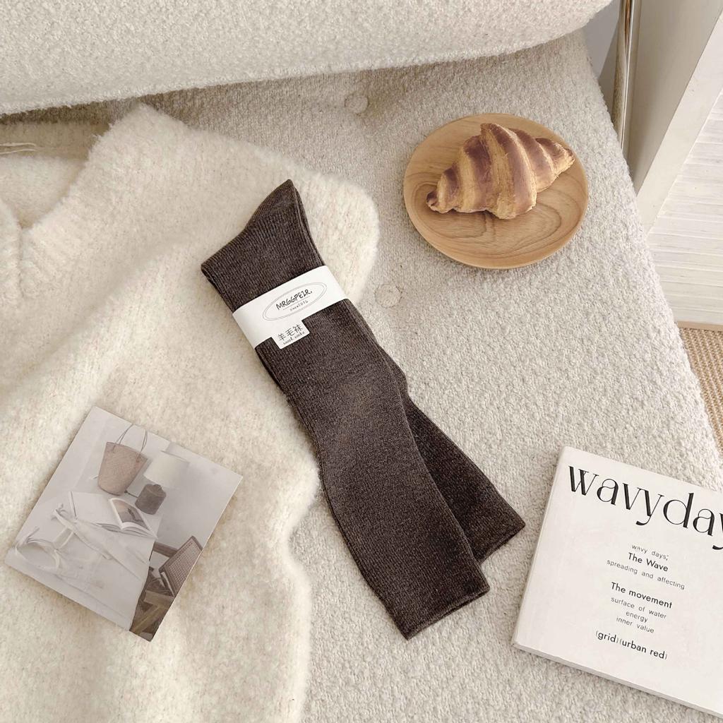 Solid Color Wool Calf Socks Warm Socks Thin Strip Coffee-Colored Long Tube Thickened Soft Waxy And Thin Stacking Socks