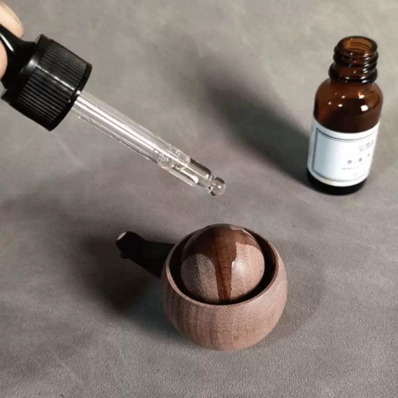 Wooden Essential Oil Diffuser Small Round Egg Diffuser Mini Advanced Natural Fragrance Diffuser Suitable for Cars and Families