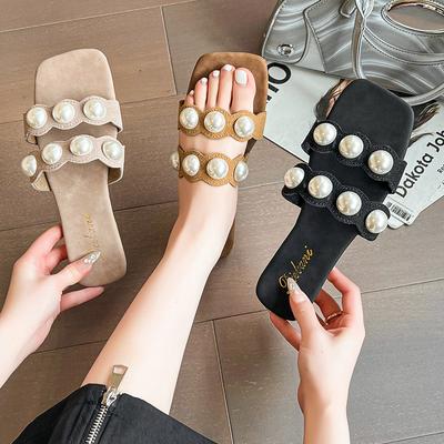 Flat-bottomed Slippers Women's Outer Wear 2025 Summer New Korean Version Large Size One-word Casual Pearl Beach Cool Slippers Women