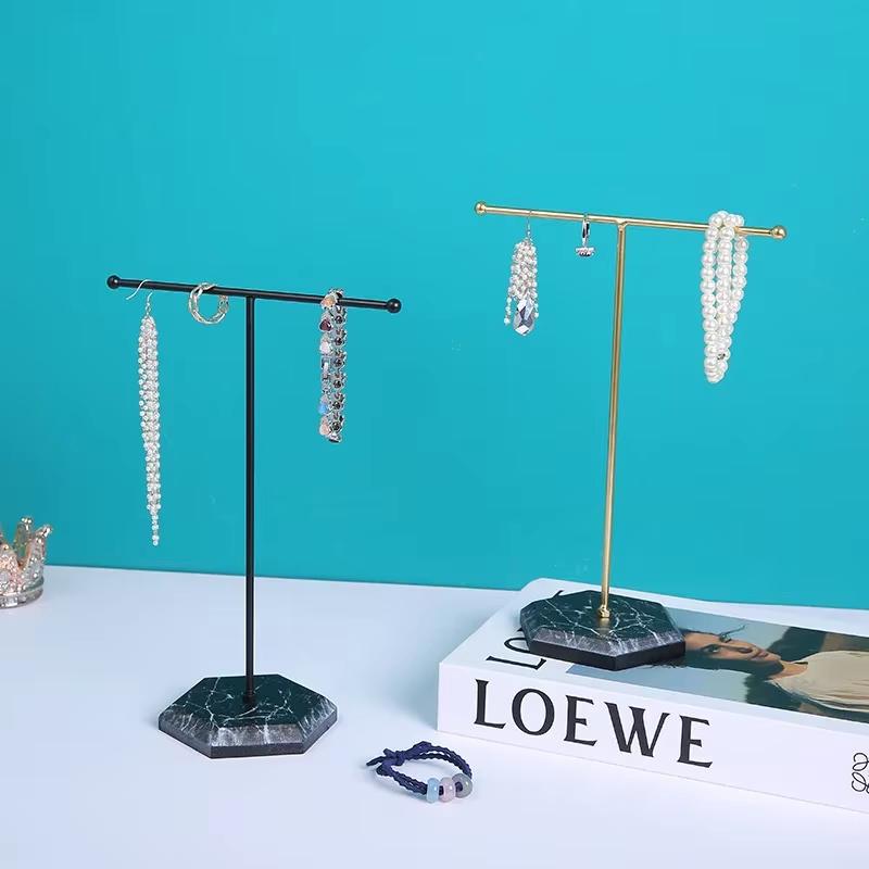 Newly designed metal gold T-shaped jewelry display stand for earrings, rings, necklaces, watches and pendants