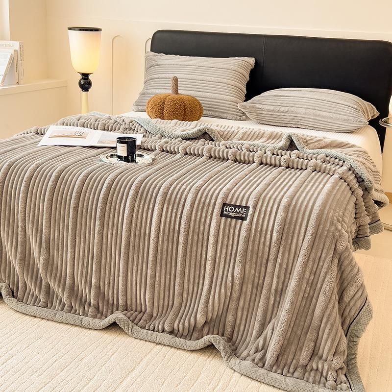 Winter Blanket Thickened Warm Lamb Wool Leisure Blanket Home Warm Thick Soft Bed Cover Knee for Office Sofa Microfiber Bedding