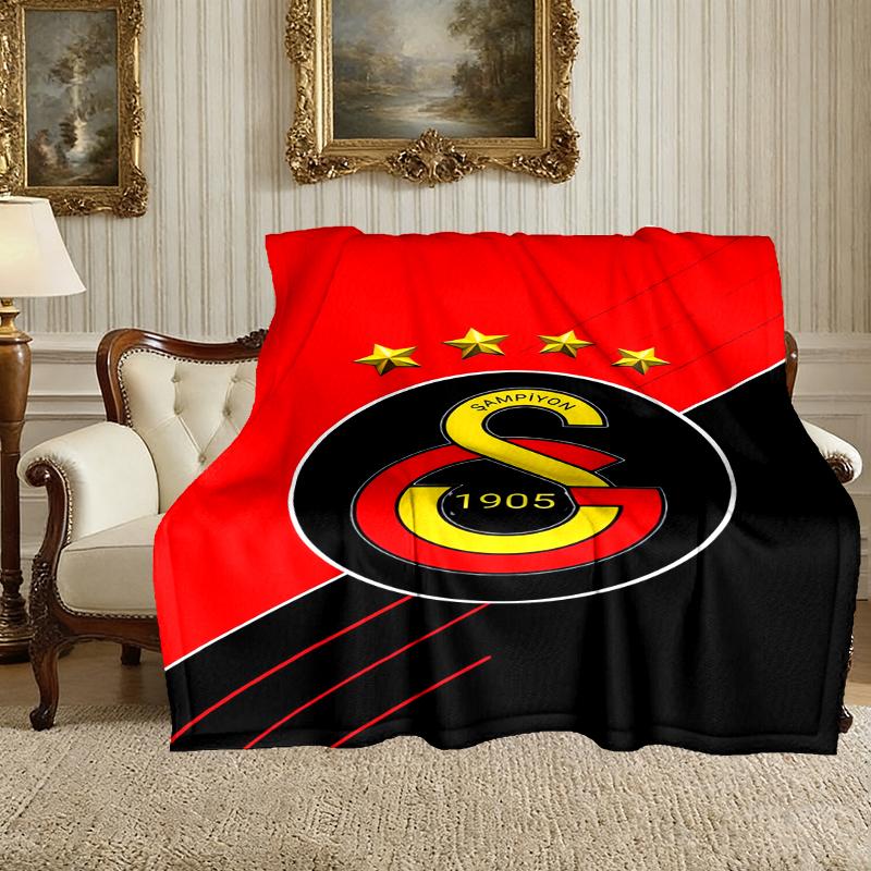Soft Galatasaray SK Blanket Perfect for Snuggling Up on the Sofa, Ideal for Cozying Up in the Bedroom