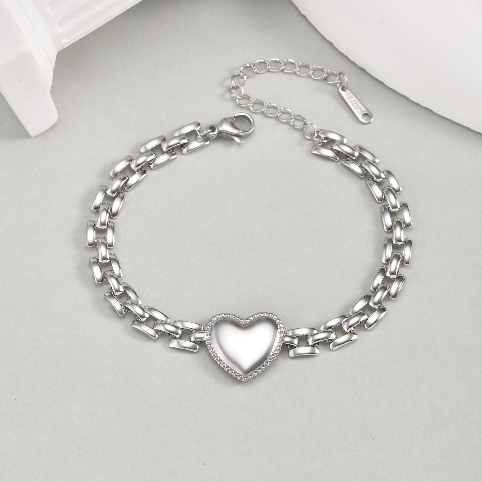 

Trendy Love Heart Bracelet for Women,Stainless Steel Strap Chain Bracelets,Exquisite Party Jewelry Mother s Day Gift