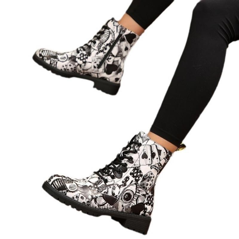 Large size graffiti square heel side zipper Martin boots autumn and winter new round head lace-up women's boots
