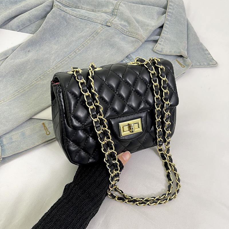 

Женская сумка новая сумка через плечо маленькая квадратная сумка кошелек для мелочи универсальная сумка на плечо женская 19*7*13cm чёрный