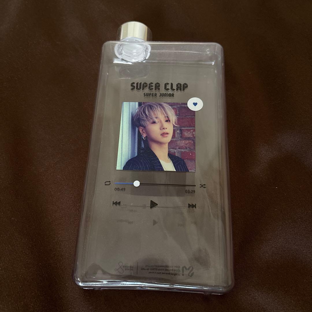 

[Б/У] Бутылка для питья SUPER JUNIOR Yesung