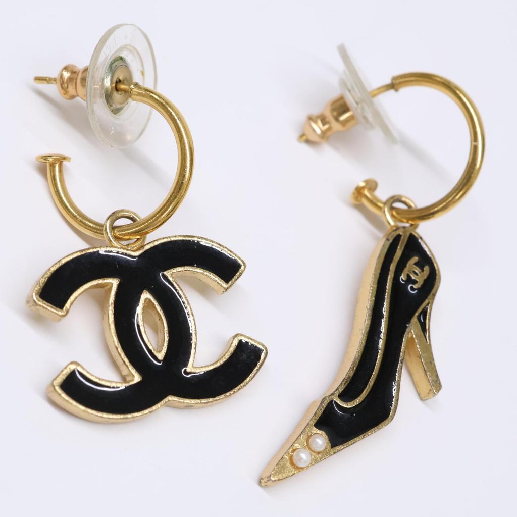 CHANEL 02A Coco Pumps Heel Earrings earring Black / goldUsed