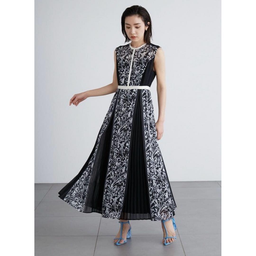 Lily Brown Switching Flower Dress