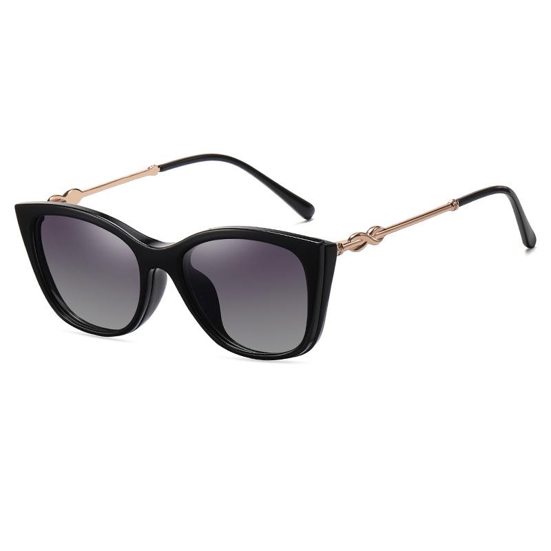 

Cat Eye Magnetic Clip-on Polarized Sunglasses Women Fashion Anti-Blue Glasses Frames Computer Eyeglasses Female UV400