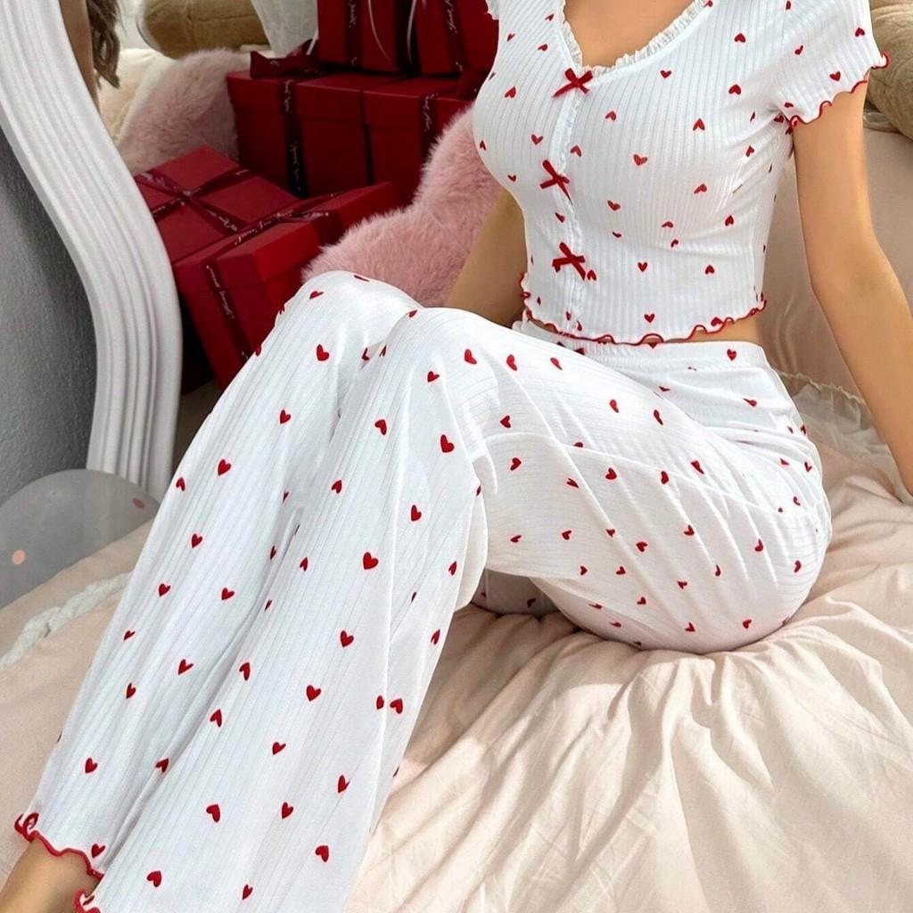 Romantic Heart Print Pajama Set For Women With Breathable Polyester Fabric For Casual Sleepwear And Lounging