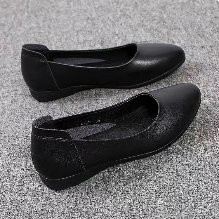 Flat-soled single shoes, new pointed-toed shallow-mouth Doudou shoes, nurse shoes, soft-soled comfortable small leather shoes