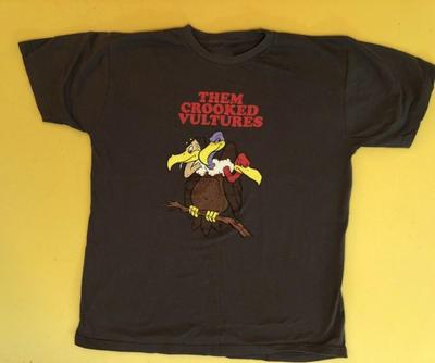 2009 Concert Them Crooked Vultures T-shirt de groupe Drôle Noir Unisexe S-5XL T-shirt Unisexe