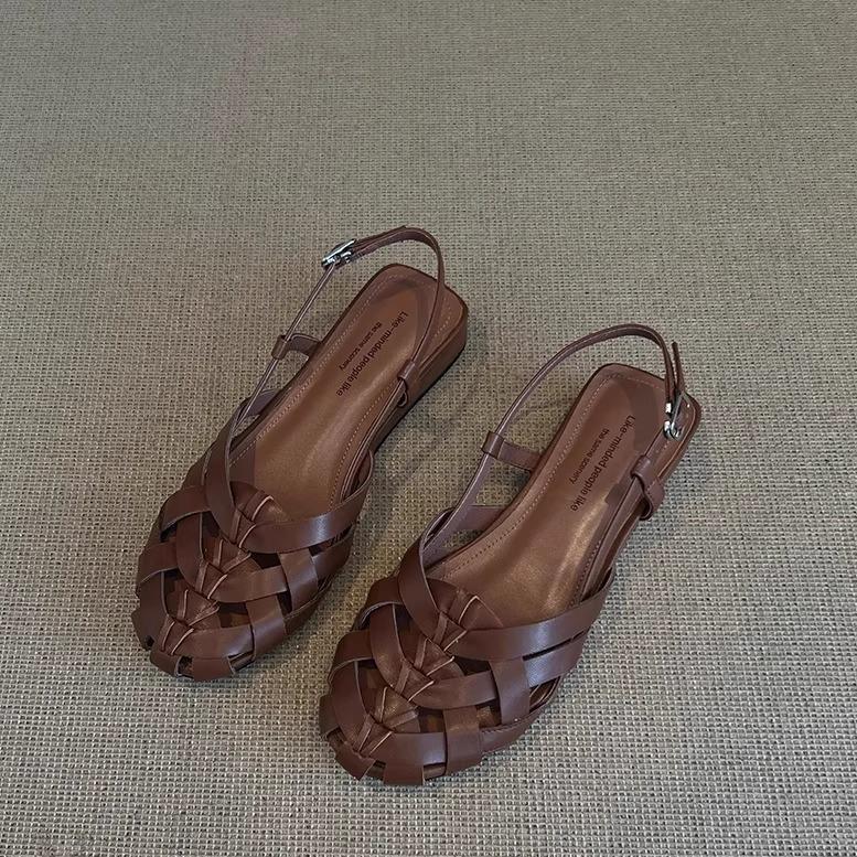 

Spot hair~ 2025 summer new thin strap combination fashionable women s outer wear square head minimalist thick heel flat sandals 39