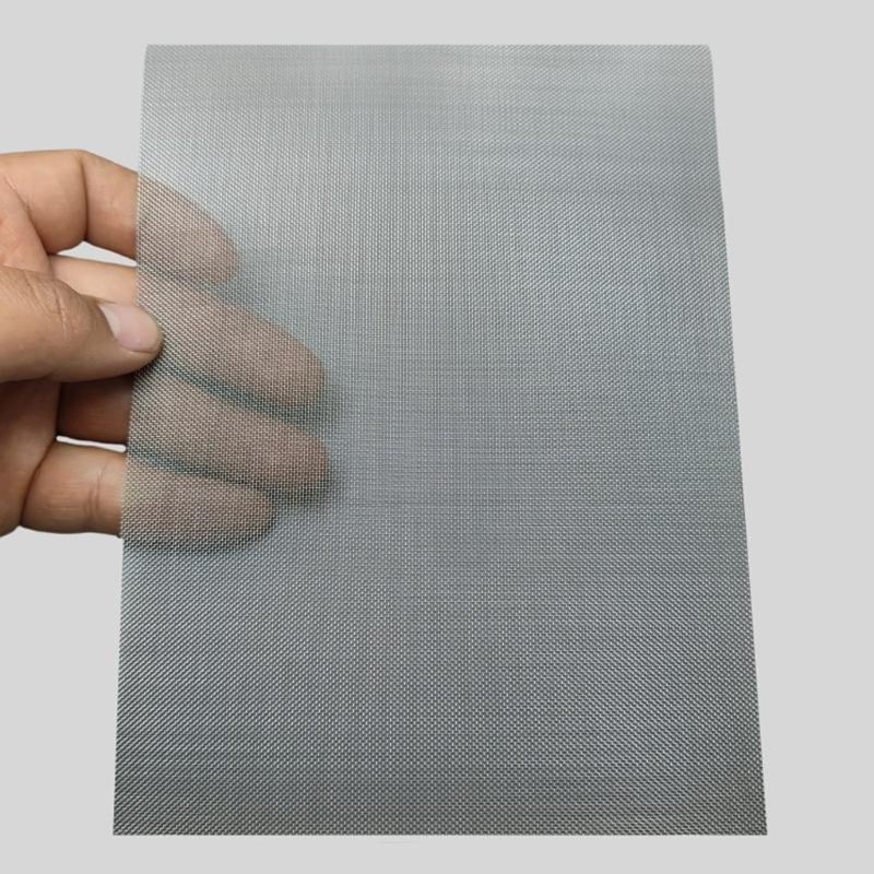 Stainless Steel Automotive Bumper Body Repair Mesh Net 20x15cm 5x15cm Easy to Install for Protective Against Road Debris