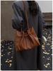 High-End Women's Large Capacity Textured Crossbody Drawstring Shoulder Bag for Casual Outdoor Use