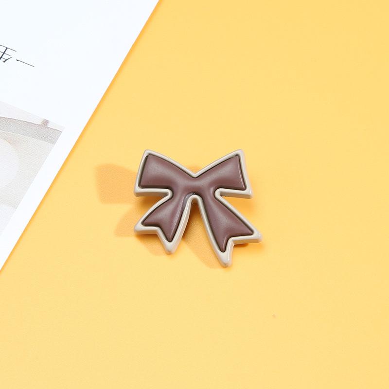 

Пуговица-бант Универсальная одежда Пальто Пальто Свитер Металлические пуговицы Аксессуары Высококачественные Изысканные Маленькие пуговицы 4 #[dark red + meter] * 32L = 20.0 MM