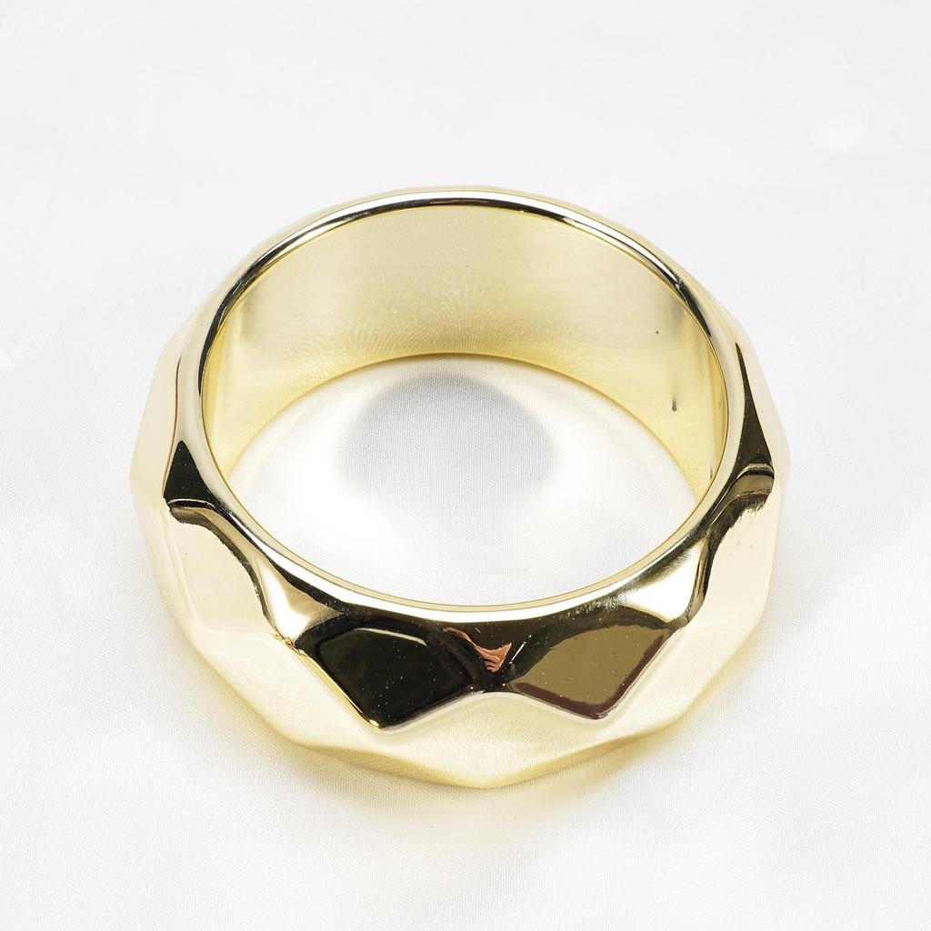 Exquisite European & American Style Luxury Acrylic Bracelet for Women