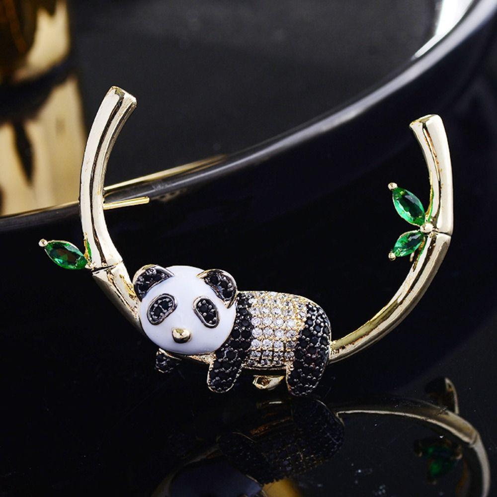 

Цинк Цинк Сплав Кристалл Панда Броши Масло Капает Элегантное Пальто Украшение