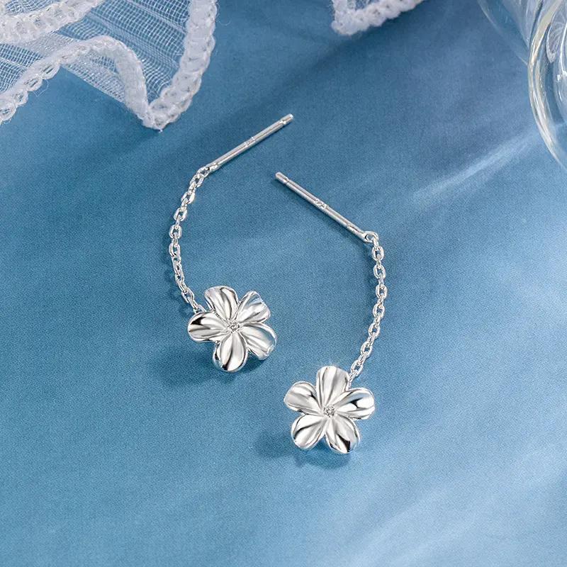 

ANENJERY Жіночі сережки з квітами гарденії. Солодке світло. Розкіш. Вишуканий, модний, універсальний. Ювелірні вироби. Подарунок. слонова кістка