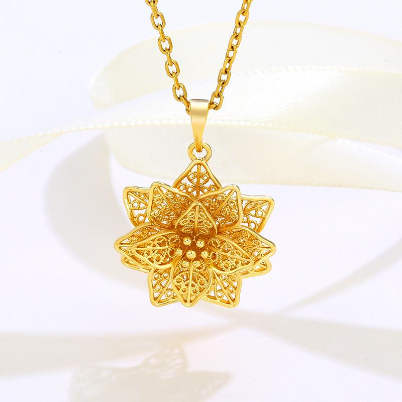 New Fashion Accessories French Retro Hollow Flower Pendant for Women's Temperament