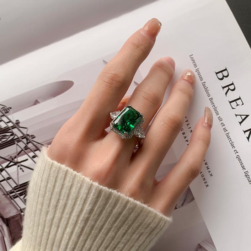 Jewelry Copper Bottom Gold-Plated High Carbon Diamond Ice Flower Square Diamond Copper Inlaid Temperament Light Luxury Rectangular Ring Women 10 * 14
