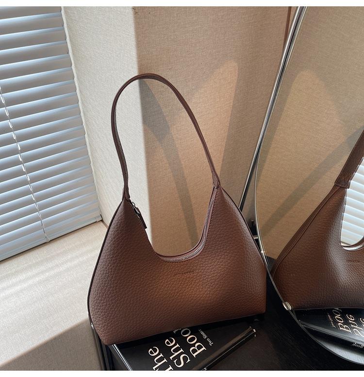 New Casual Shoulder Bag Fashionable Outdoor Underarm Bag Autumn Simple Fashion High Value Dumpling Bag