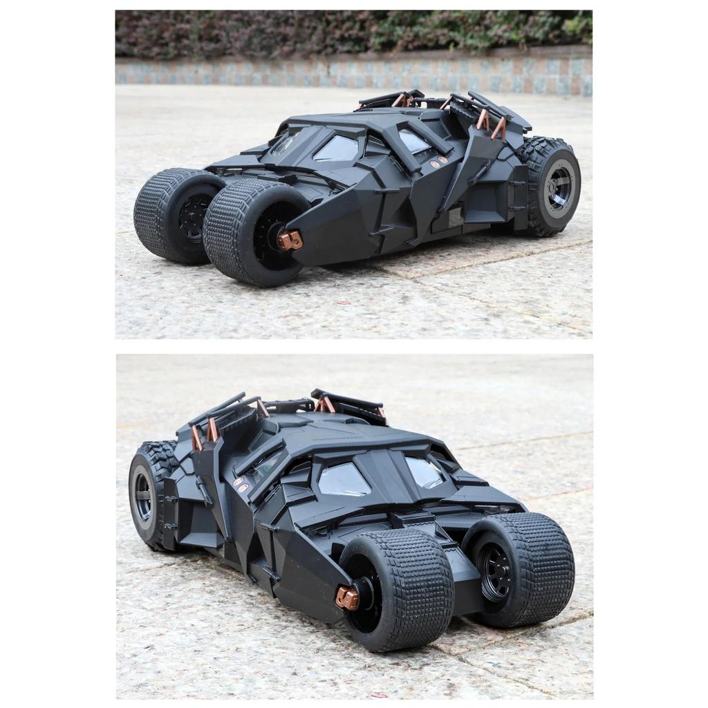 1/24 Classic Movie Car 2008 Batmobile Alloy Concept Bat Sports Car Model Diecasts Metal Race Car Model Sound Light Kids Toy Gift
