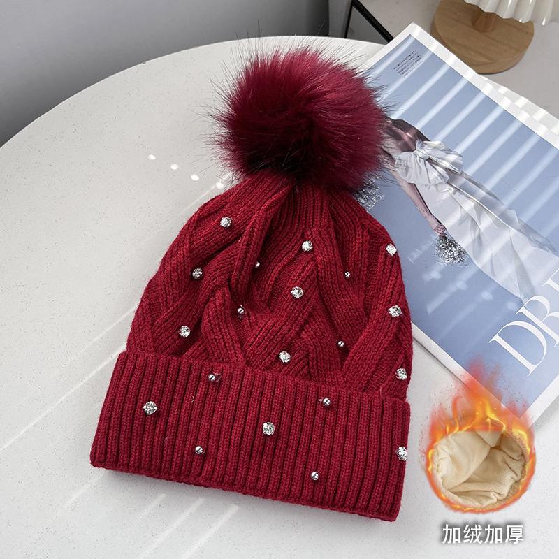 Source New Spot Rhinestone Hairball Acrylic Knitted Comfortable Wool Hat Women's Autumn and Winter Versatile Warm Cold Hat