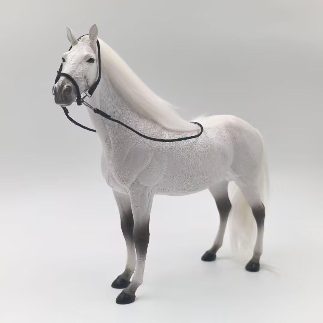

Realistic Solid Brown Horse Animal Figure One Piece Molded 23cm Long 19.5cm Tall With Reddish Mane And Tail Kids Collector-Worthy Plaything белый