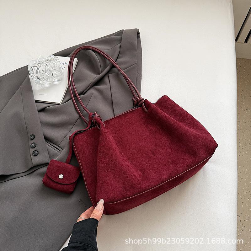 Bag New Autumn Large Capacity Tote Bag Premium Sense Portable Shoulder Bag Retro Versatile Underarm Bag Women