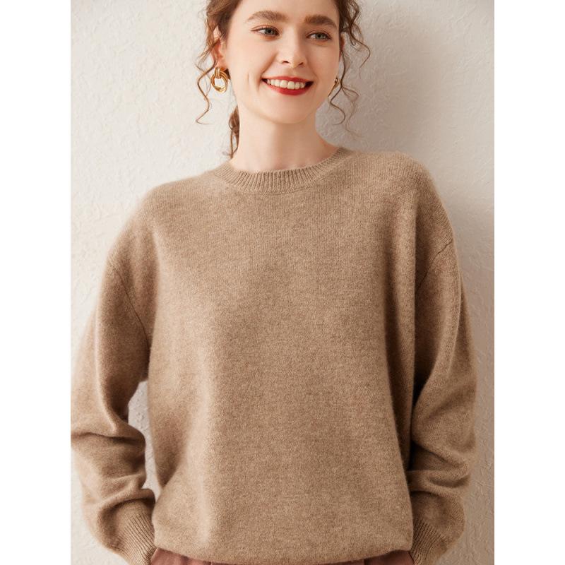 Women's Soft Cashmere Knit Sweater: Round Neck, Long Sleeve, Loose Fit, Cozy Autumn/Winter Base Layer