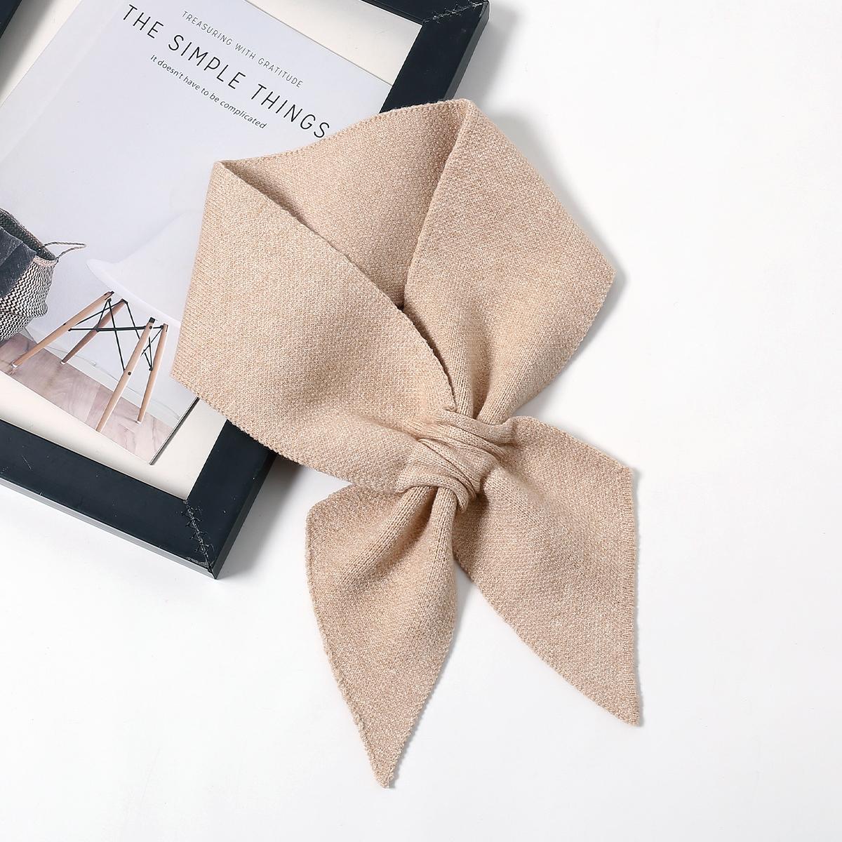 

1 шт. елегантний однотонний шарф-хрест для жінок, простий для щоденного поєднання, універсальний та модний шарф. One Size хакі