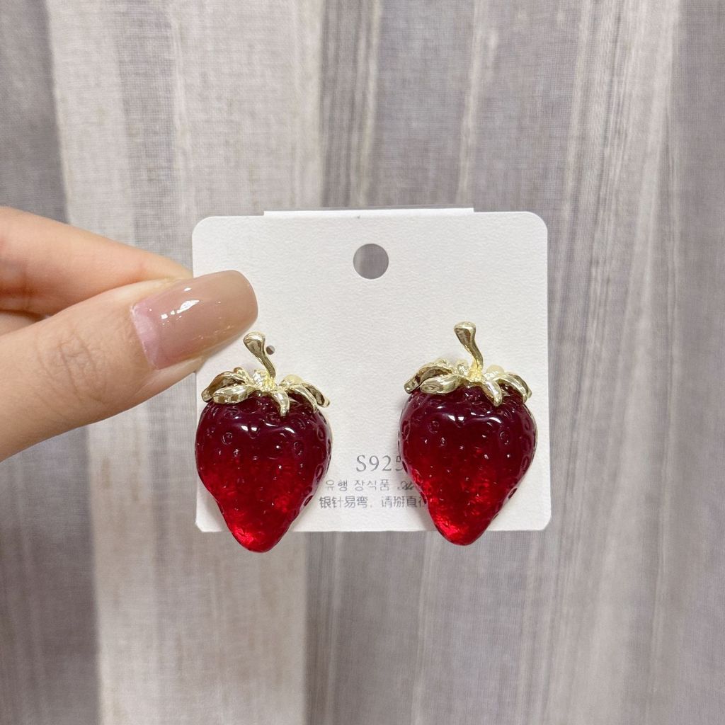Pinkdudu Strawberry Stud Earrings Red Cute Dainty Dangles Sweet Minimalist Jewelry for Women PD2580