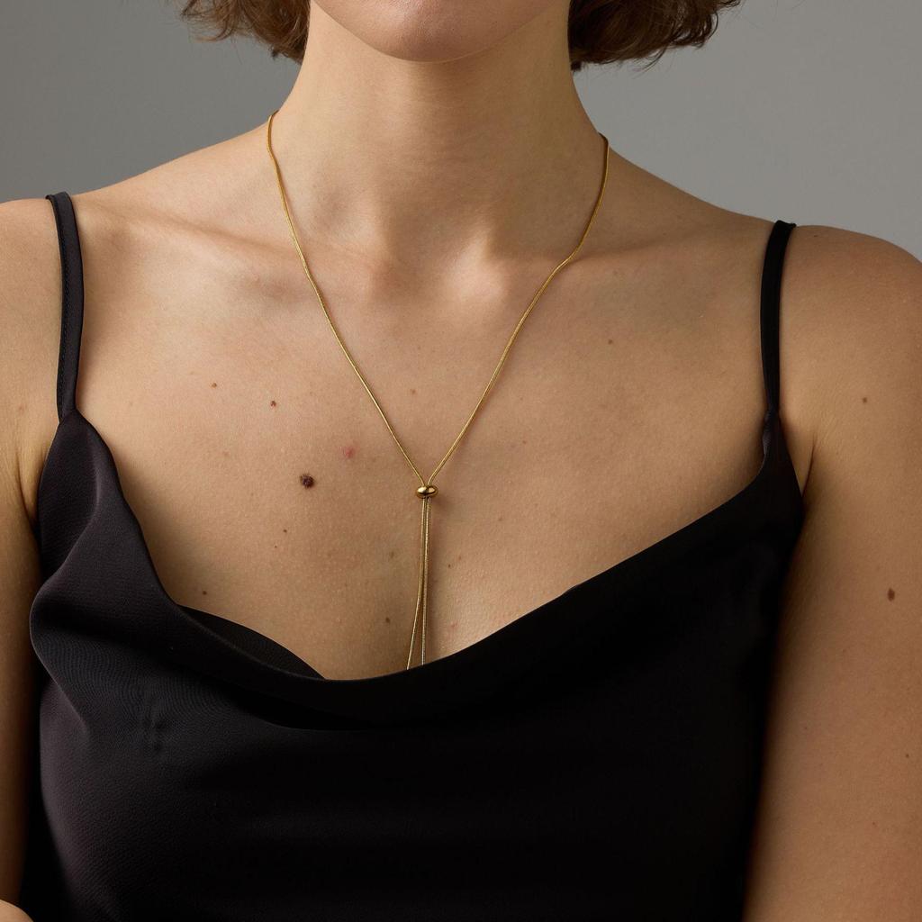 18k Gold-Plated Titanium Snake Clavicle Necklace: Stylish, Versatile Design