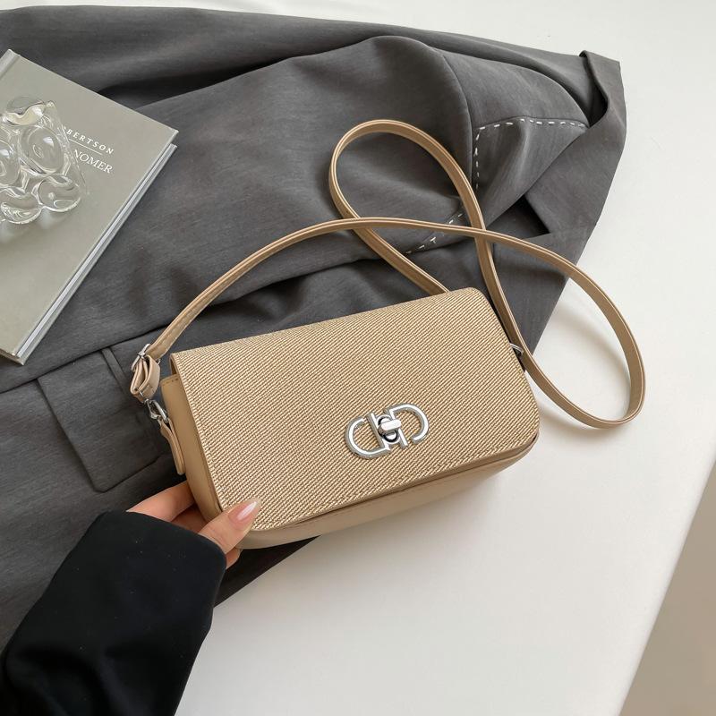 

2025 новая весна и лето легкая роскошная высококачественная нишевая супер огненная сумка подмышкой на одно плечо через плечо маленькая женская сумка хаки