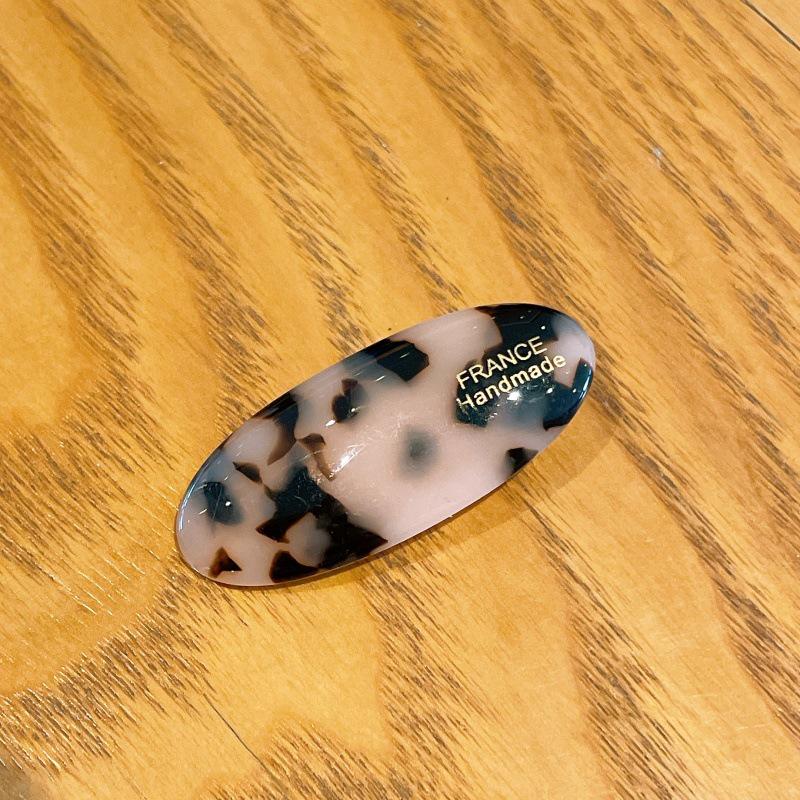 Retro Korean Oval Hair Clip - High Quality Seamless Design for Women