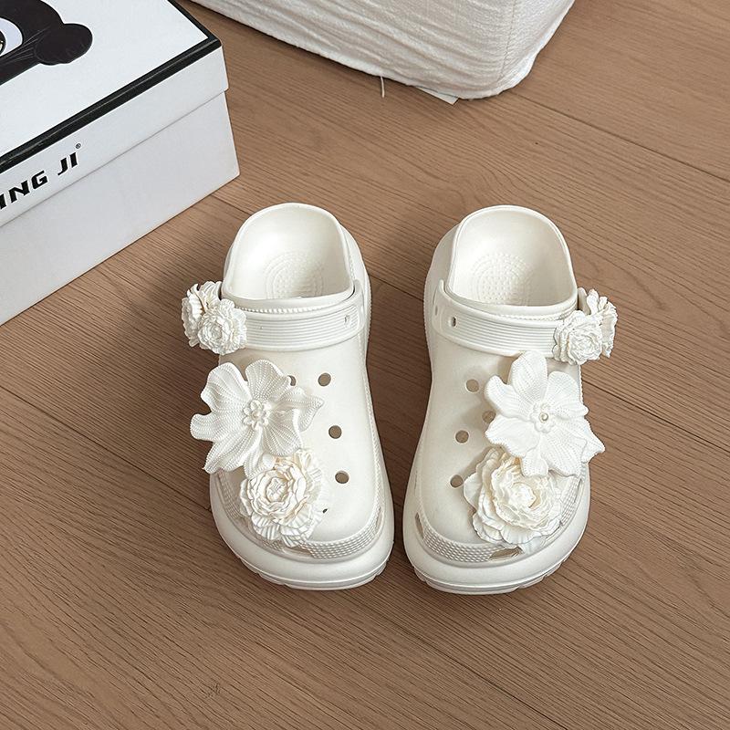 Fashion Versatile Casual Flower Hole Shoes Women's Summer New Design Versatile Classic Outer Sandals