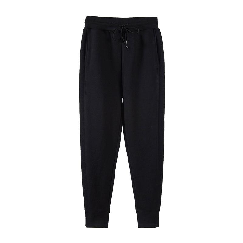 Schmal geschnittene Jogginghose mit hoher Taille Schwarz Schlankmachende Hose