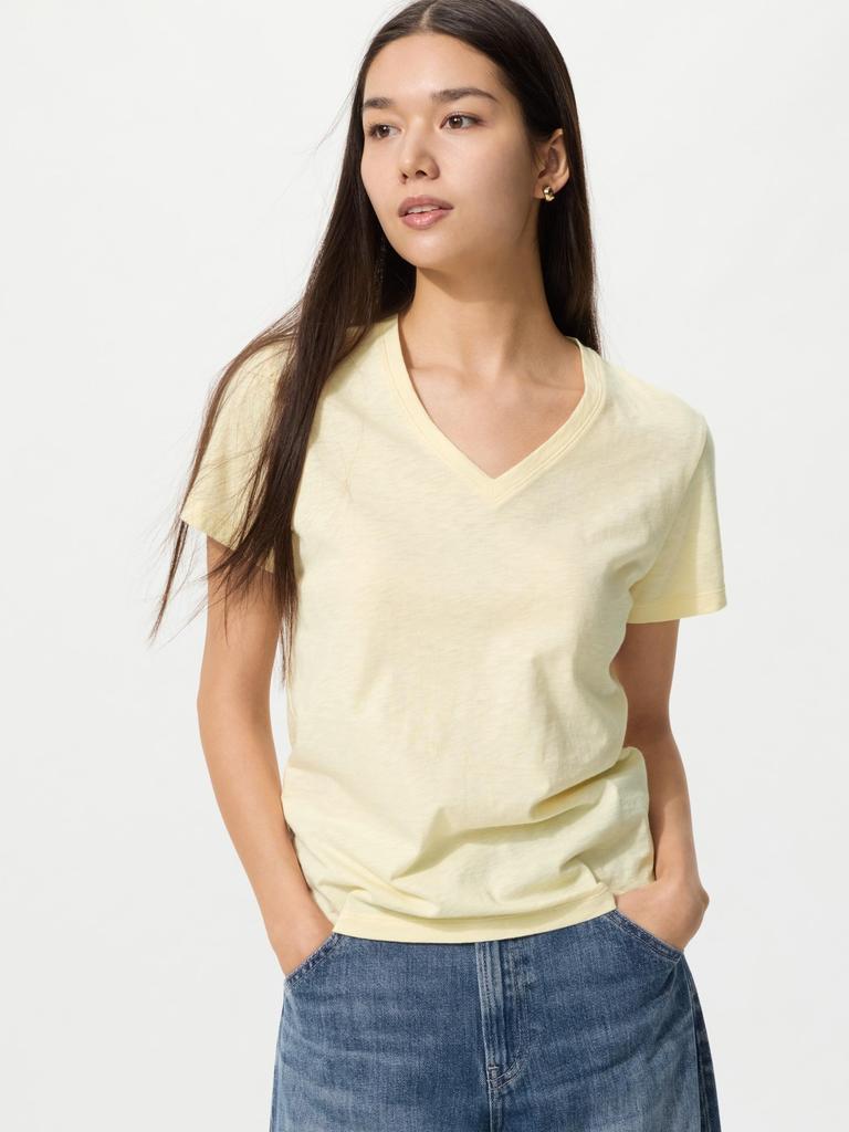 Uniqlo Japan Slub CoTTon V Neck T