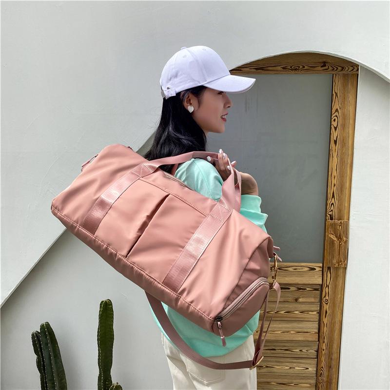 Large Capacity Travel Bag for Men and Women - Perfect for Short Business Trips, Gym, and Sports